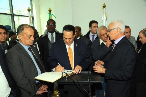 Général Ahmed Nasser Président de l&#039;UCSA assiste à l&#039;inauguration du Musée Olympique Algérien