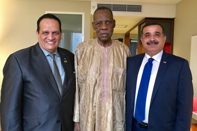 Le Président Ahmed Nasser assiste à l&#039;ouverture du Championnat des Nations Africaines du football au Gabon .